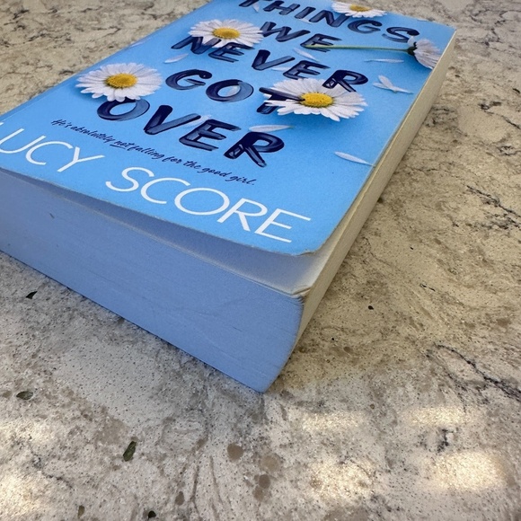 Things we never got Over - By Lucy Score - Picture 3 of 7